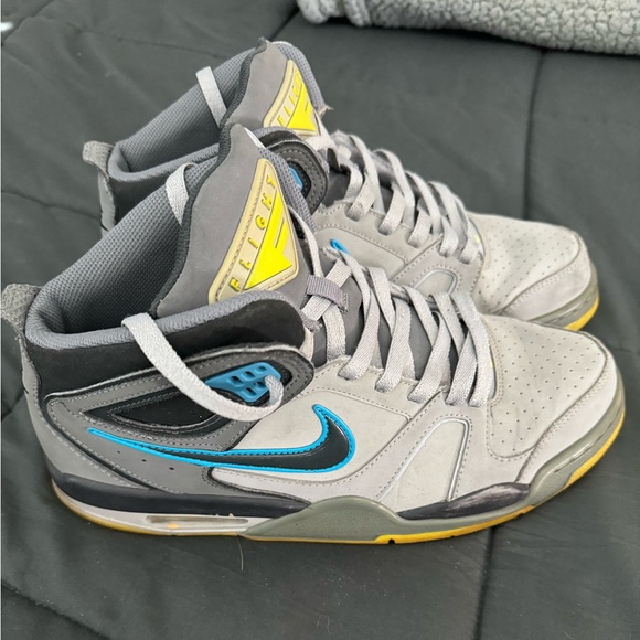 Nike Air Flight Falcon size 10.5 - Picture 3 of 7